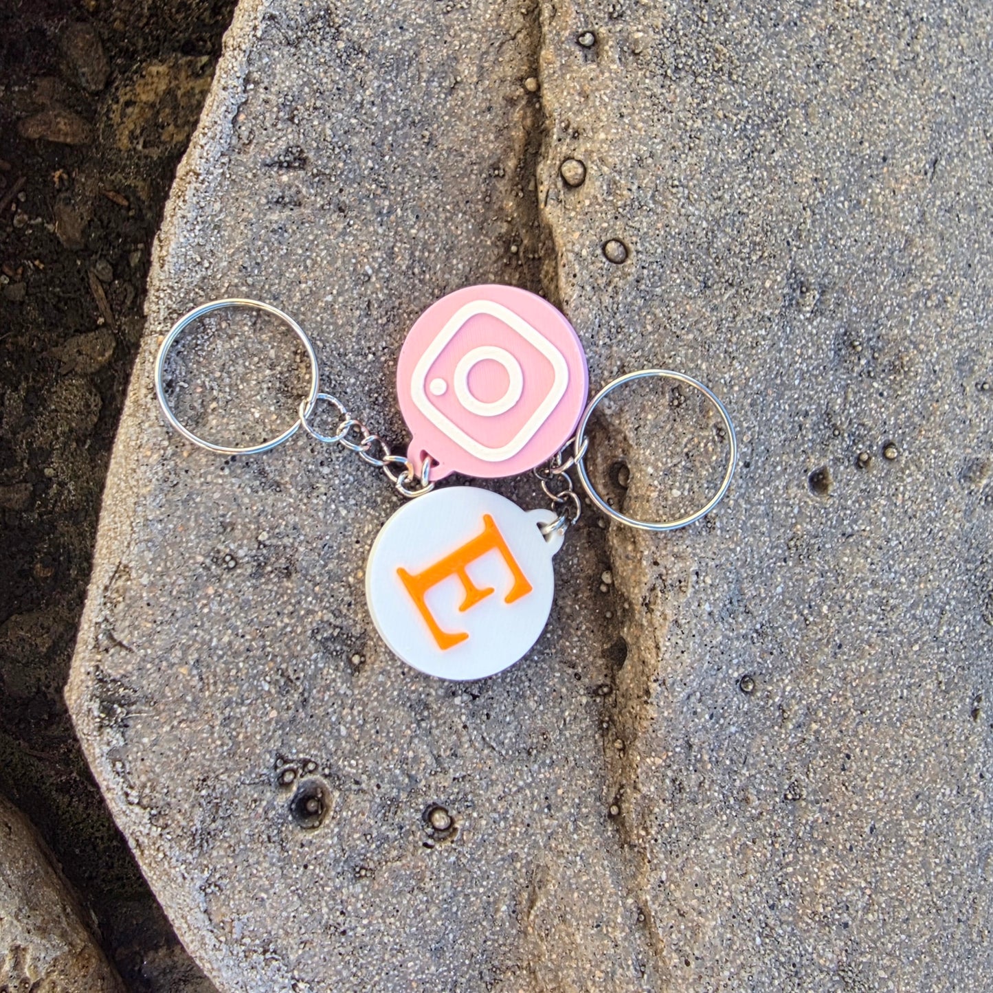 Custom NFC Instagram Keychain – 3D Printed Social Media Scan Tag for Content Creators