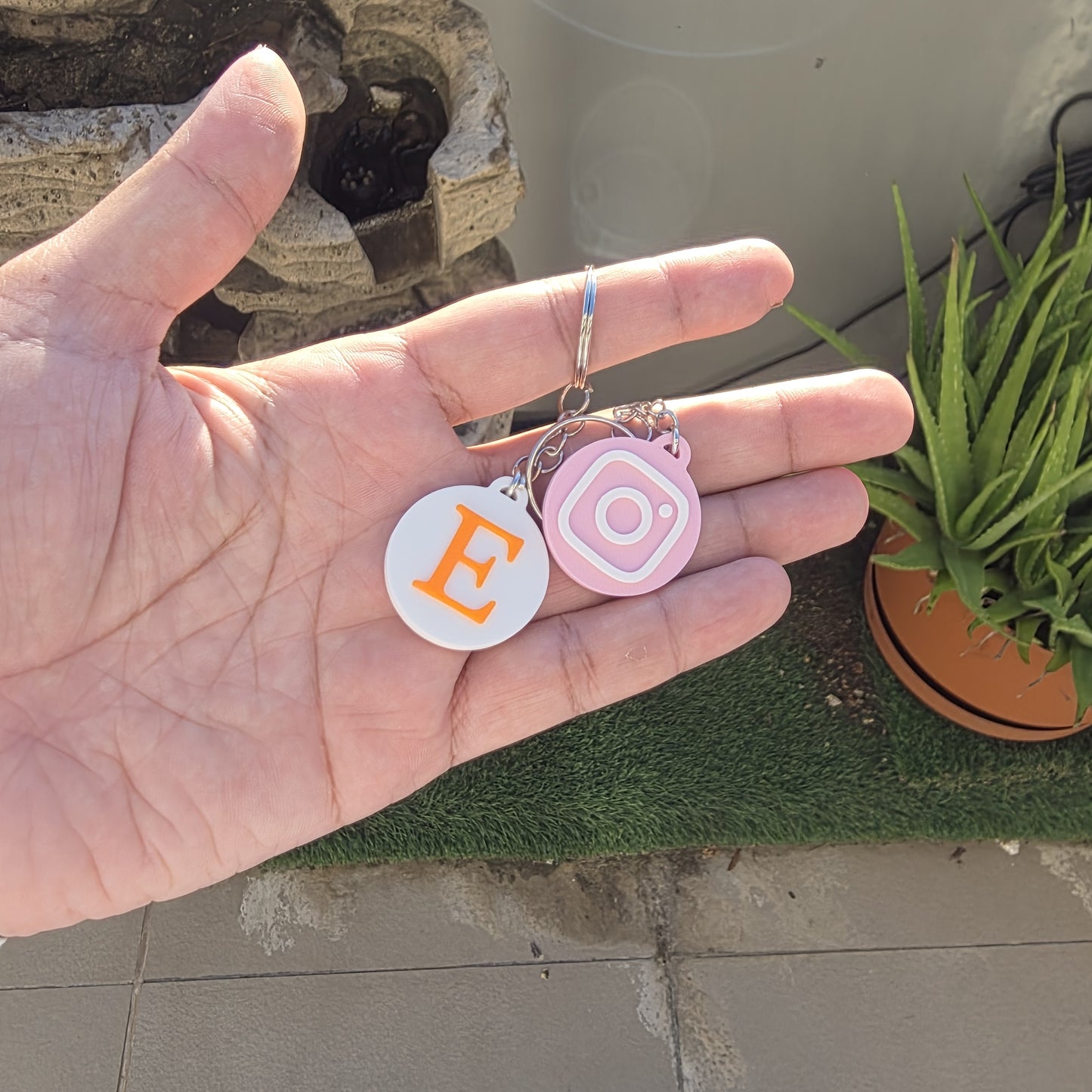 Custom NFC Instagram Keychain – 3D Printed Social Media Scan Tag for Content Creators