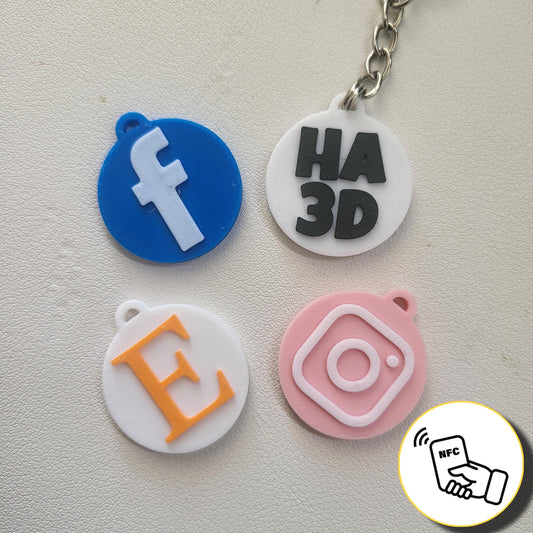 Custom NFC Instagram Keychain – 3D Printed Social Media Scan Tag for Content Creators
